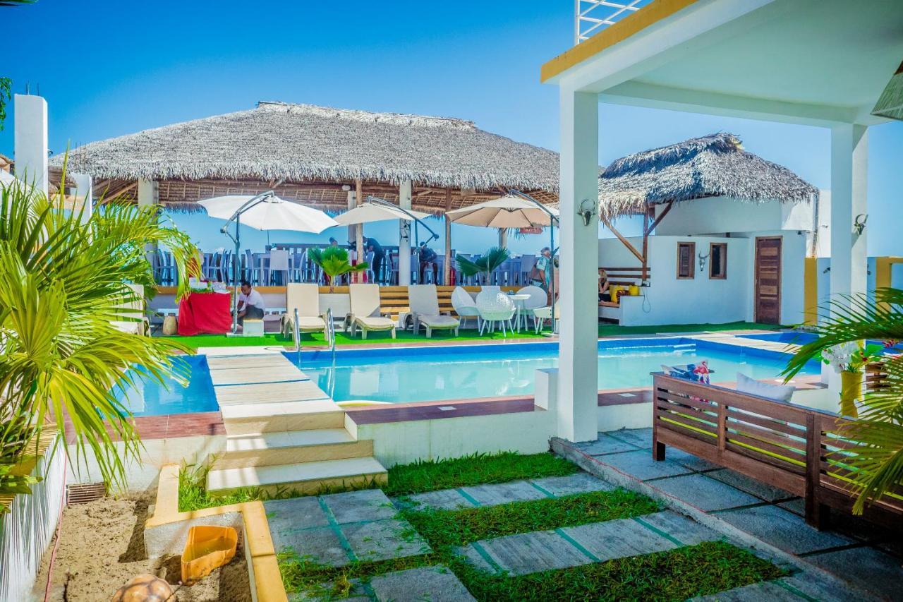 La Fourmi Hotel Nosy-Be Exteriör bild